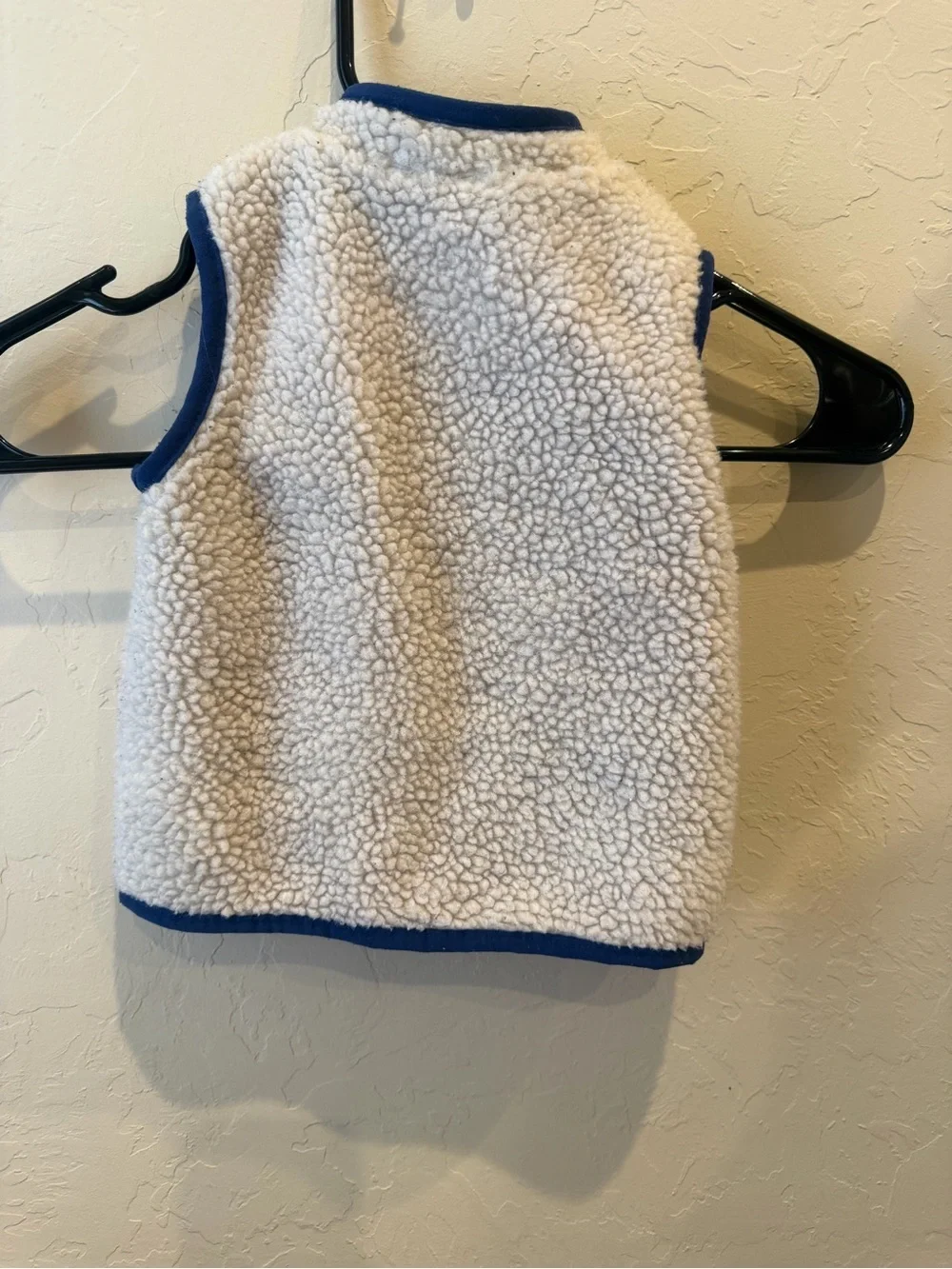 Baby Boden Kids Sherpa navy vest 3-6 months